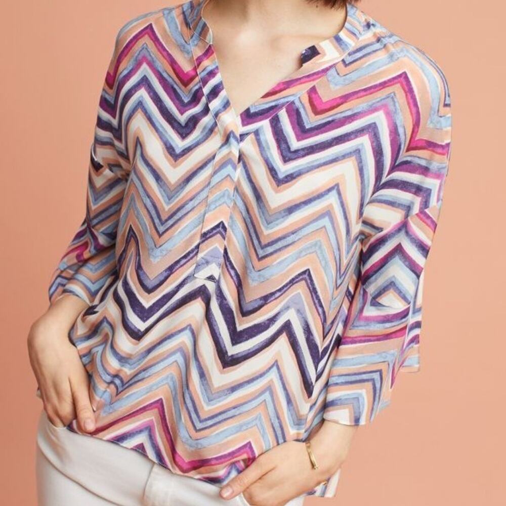ANTHROPOLOGIE Kachel Jayla Zig Zag Silk Top in Size 4